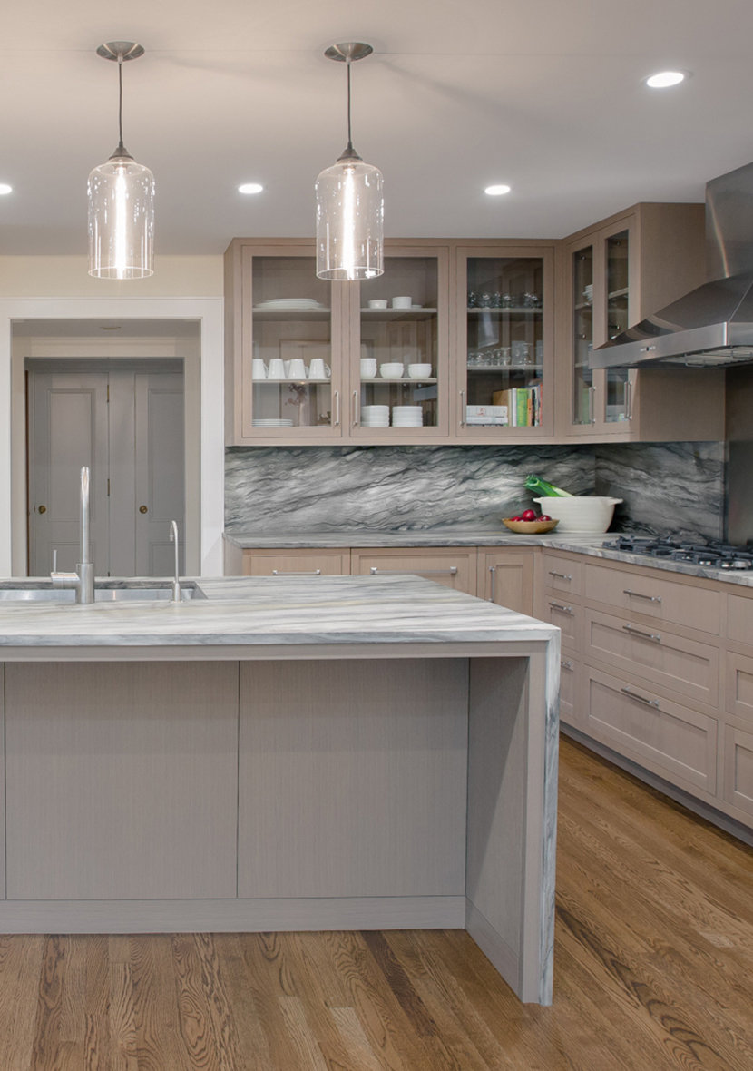 Clear Glass Pendant Lights - Bella Modern Pendant Close Up Clear Glass Pendant Lights - Bella Modern Pendant Close Up