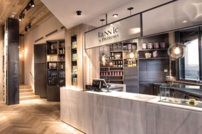 Modern Pendant Lights in Wine Bar