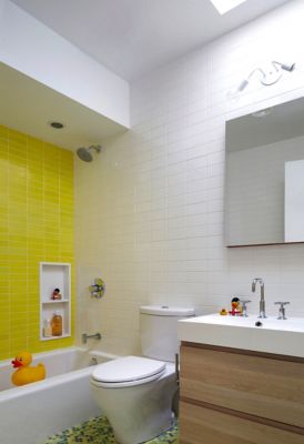 modern Brooklyn townhouse bathroom