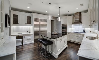 Glass Pendant Lights Adorn Chicago Home