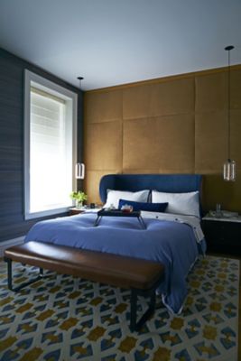 Bedroom Lighting Adds to Luxurious but Relaxed Charm of New York Loft