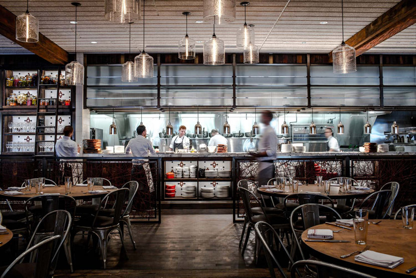 Modern Restaurant Pendant Lights Add to Charm of Dallas Eatery