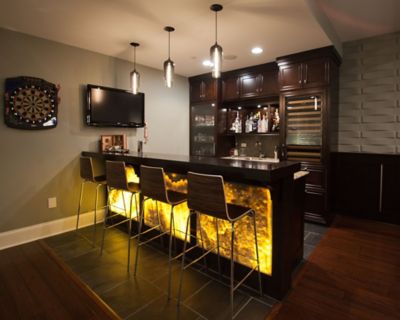 3 Homes with Bold Modern Bar Lighting