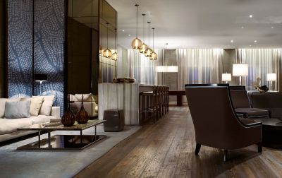 Stamen Pendants - Trump Hollywood