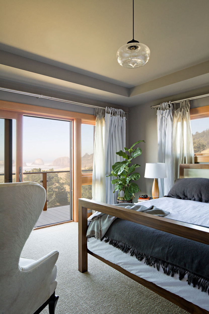 Modern Bedroom Lighting Featuring Effervescent Minaret Pendants